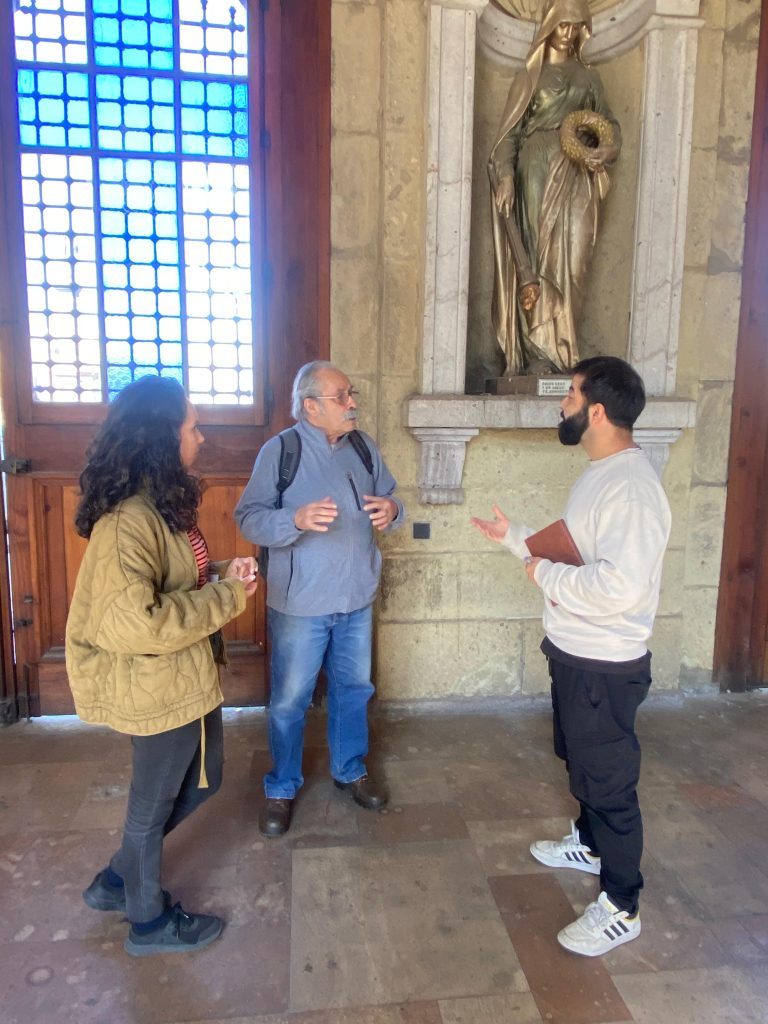 Revitalización del Cementerio a Través del Arte