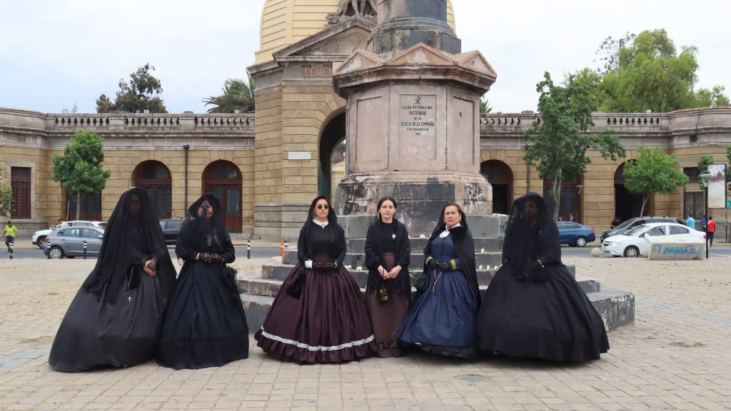 Cementerio General conmemoró a las víctimas del Incendio de la Iglesia de la Compañía de Jesús con emotiva ceremonia de memoria y homenaje