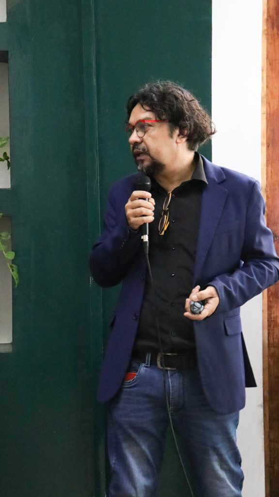 Columnatas y memoria: el legado patrimonial que reunió a expertos en el Cementerio General