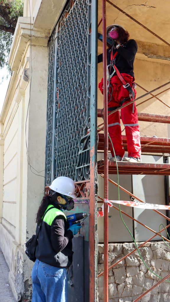 Comienza la restauración del histórico Portón Cipreses del Cementerio General